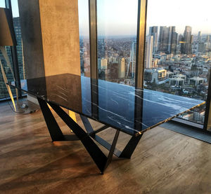 table à manger contemporaine 1