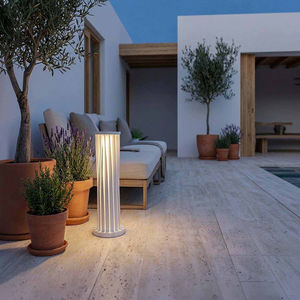 lampe sur pied