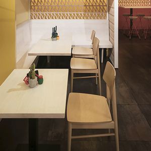 chaise contemporaine