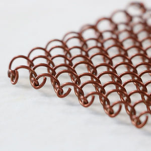 maille métallique cuivrée