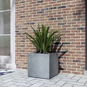 jardinière en fibre de verre