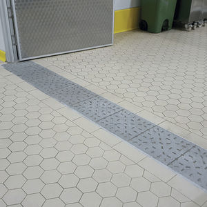 dalle podotactile en acier inox