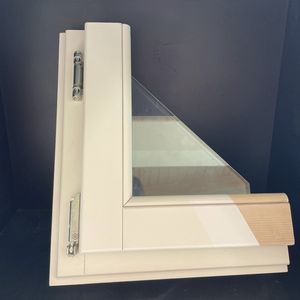 fenêtre en bois