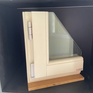 châssis pour fenêtre sur mesure