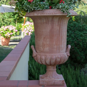 pot de fleur en terracotta