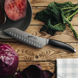 couteau de cuisine avec manche en plastique