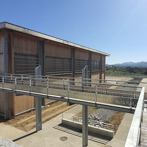 passerelle en métal
