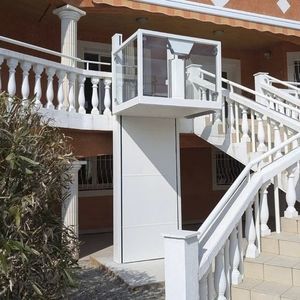 plateforme élévatrice pour fauteuil roulant