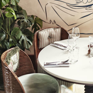 plateau de table en pierre de lave