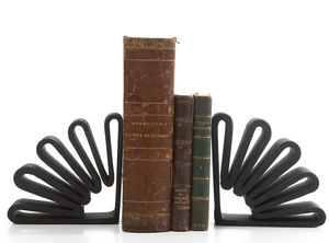 serre-livre en plastique