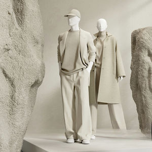 mannequin de vitrine femme