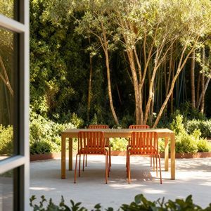 ensemble table et chaises contemporain 1