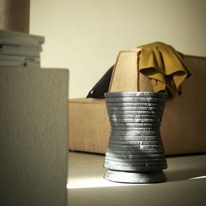 table d'appoint design minimaliste