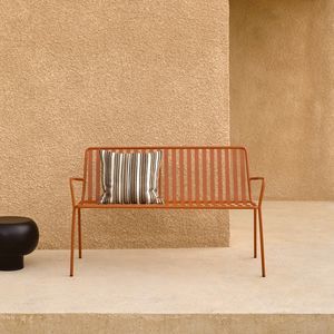 banc de jardin contemporain