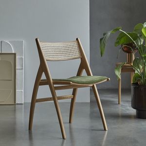 chaise contemporaine