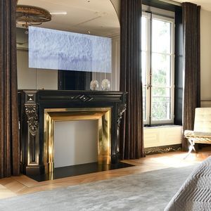 miroir TV mural