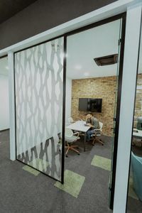panneau en verre structurel