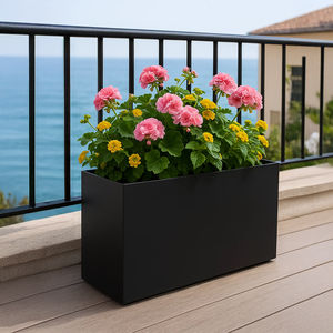 jardinière en métal