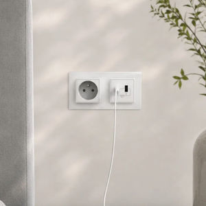 support de prises électriques multimédia