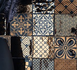 mosaïque en céramique métallisée