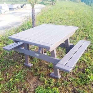 table de pique-nique contemporaine