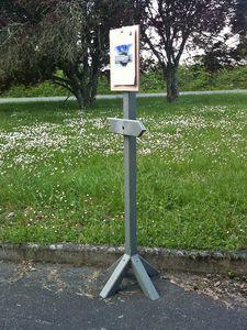 panneau signalétique au sol