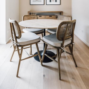 chaise contemporaine