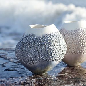 vase contemporain / en porcelaine / fait main