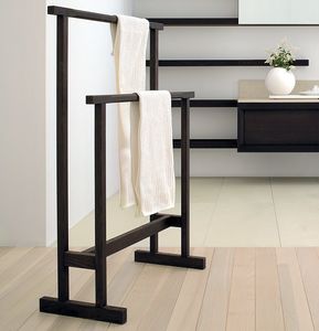porte-serviettes 2 barres / sur pied / en bois