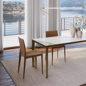 chaise de salle à manger design minimaliste