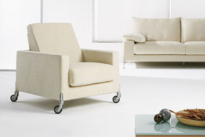 fauteuil contemporain / en tissu / à roulettes