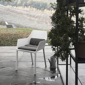 chaise contemporaine