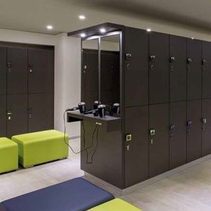 coiffeuse contemporaine