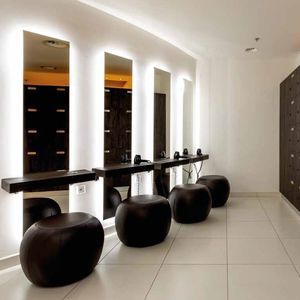 coiffeuse contemporaine