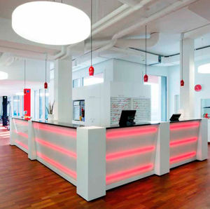banque d'accueil d'angle 1