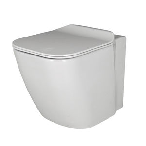 toilettes près du mur