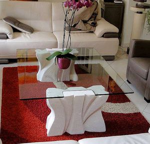 table contemporaine