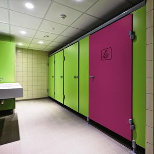 cabine sanitaire stratifiée 1