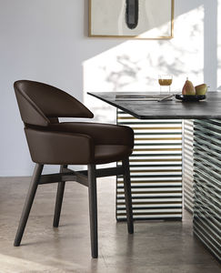 chaise contemporaine