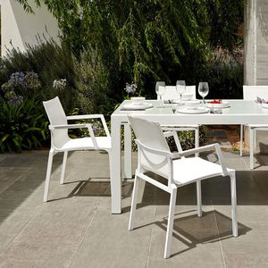 chaise contemporaine