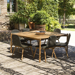 table à manger contemporaine