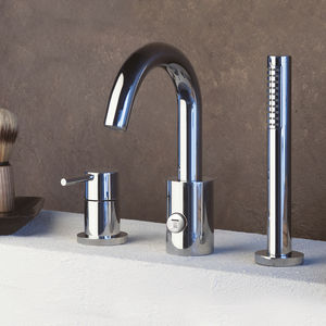 mitigeur pour baignoire / en métal chromé / 3 trous / à bec orientable
