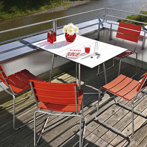 table contemporaine