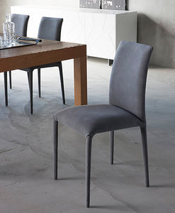 chaise contemporaine