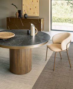 table contemporaine