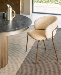 chaise contemporaine