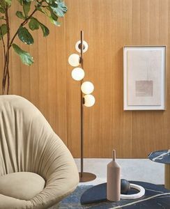lampe sur pied