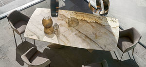 table contemporaine 1