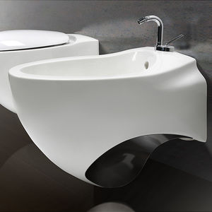 bidet suspendu