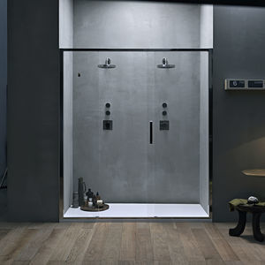 cabine de douche en inox